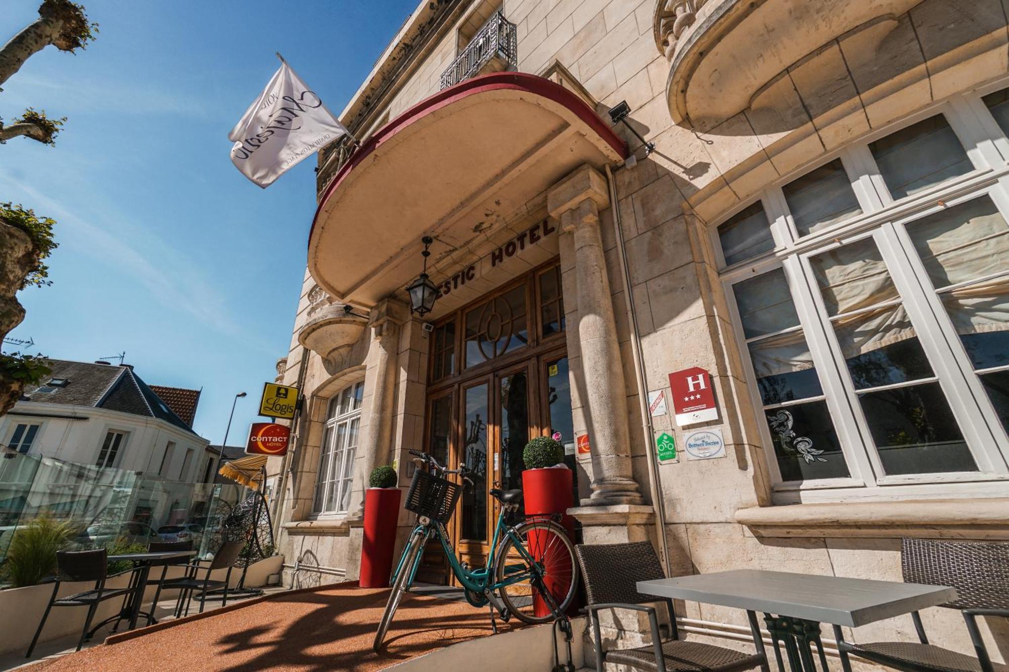 Logis Hotel Majestic Chatelaillon Plage - La Rochelle ภายนอก รูปภาพ