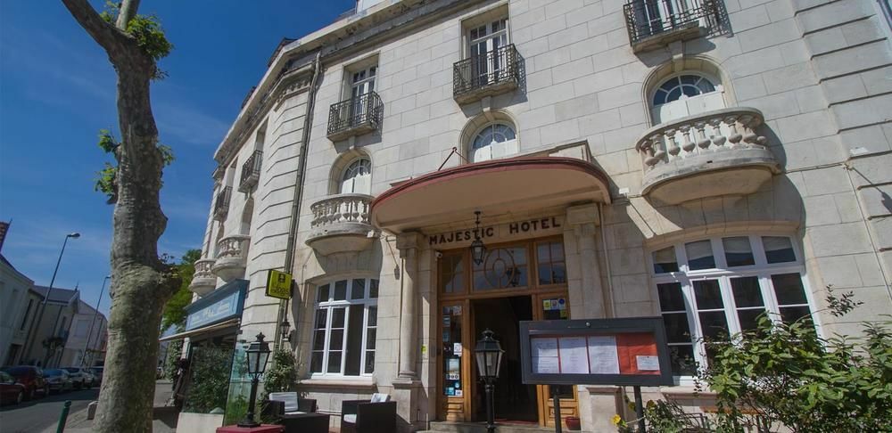 Logis Hotel Majestic Chatelaillon Plage - La Rochelle ภายนอก รูปภาพ